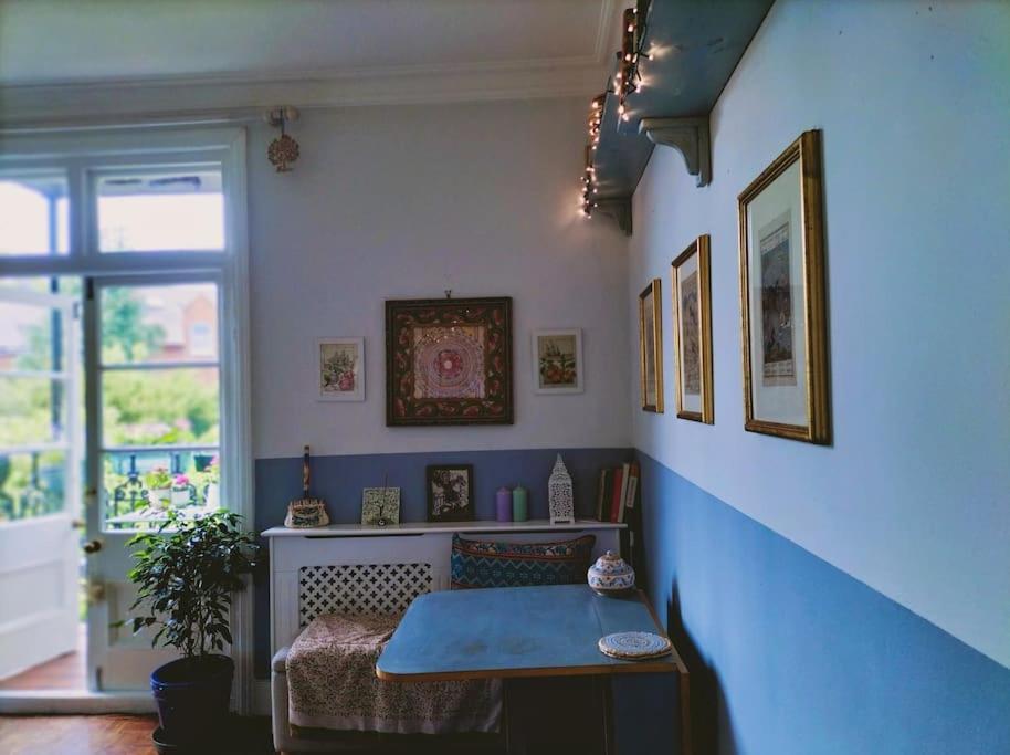 Charming London With Balcony Apartman Kültér fotó